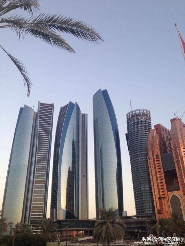 踏上了這片神秘的土地。迪拜是阿拉伯聯合酋長國的第二大城市86 / 作者:乔微博 / 帖子ID:323