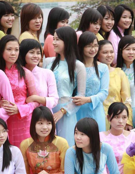 實拍︰鄰國越南越南女大學生畢業照，帶你了解她們的生活15 / 作者:乔微博 / 帖子ID:418