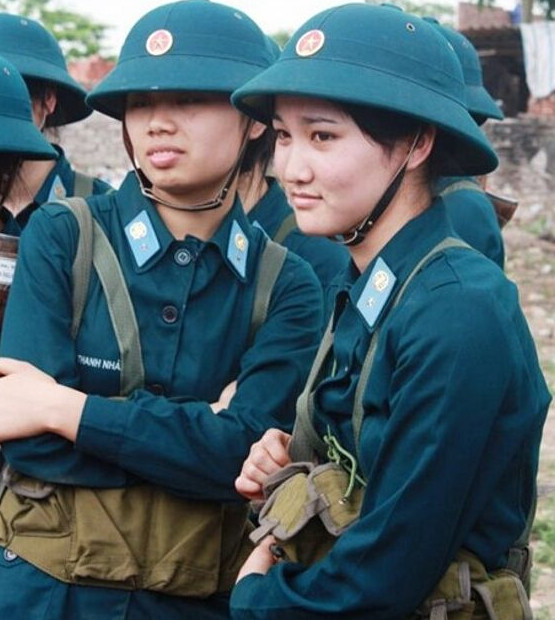 越南女兵太漂亮35 / 作者:123456790 / 帖子ID:426