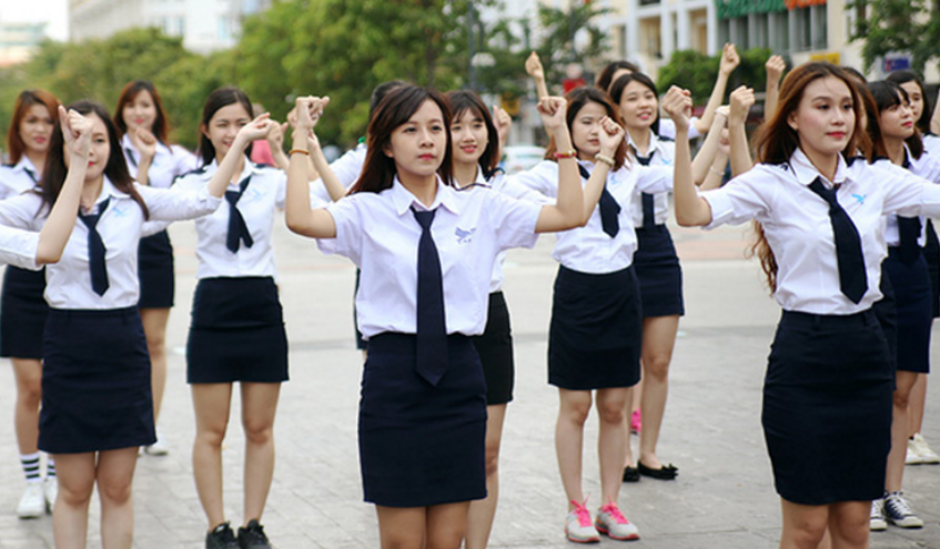 實拍越南航大學生的戶外訓練，素顏美女真不少61 / 作者:123456790 / 帖子ID:430