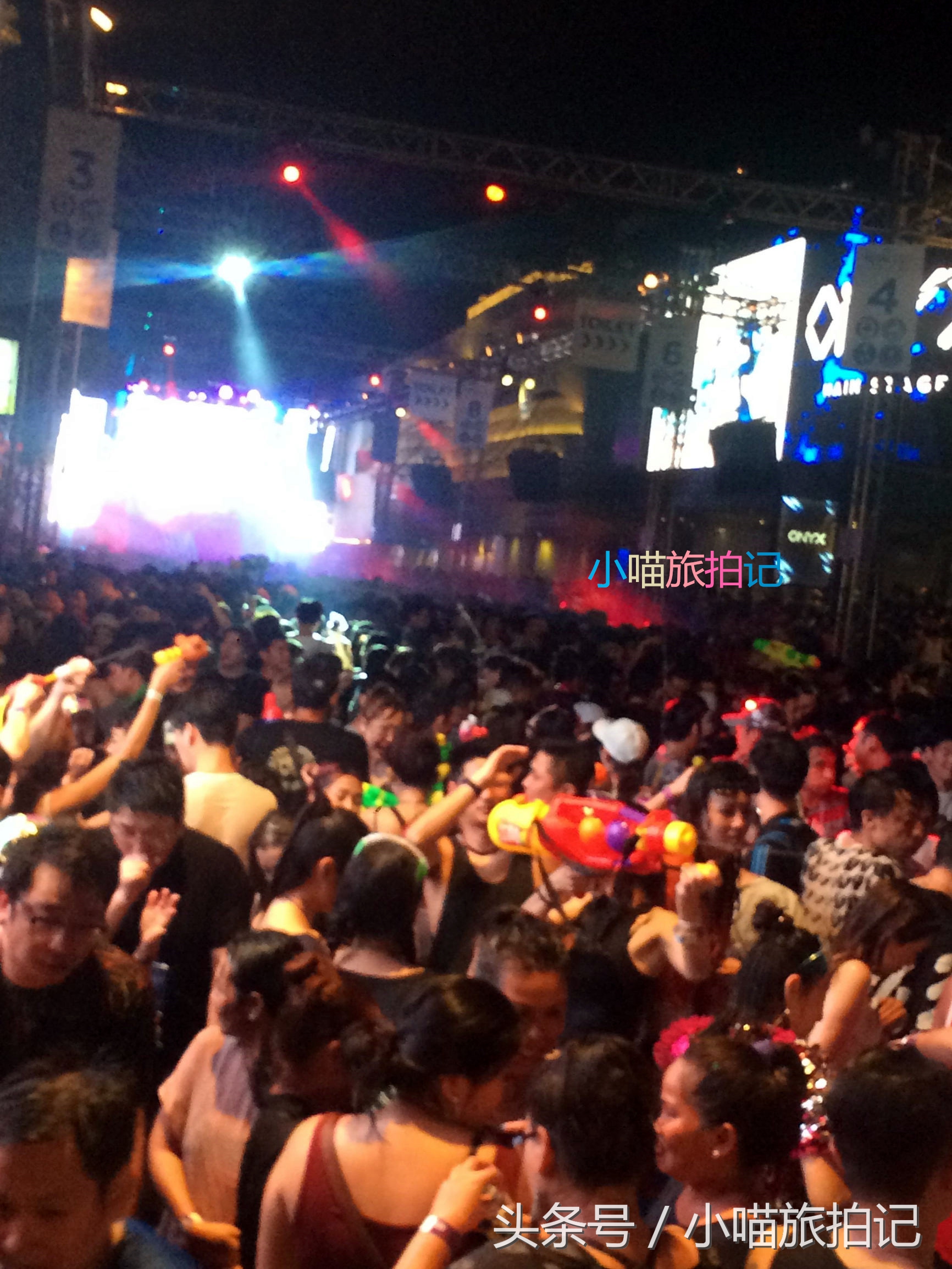 實拍︰泰國潑水節，酒吧街幾乎呈現瘋狂的狀態50 / 作者:123456790 / 帖子ID:467