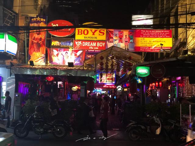 實拍泰國曼谷最著名的紅燈區，一半是夜市，一半是色情表演的夜店93 / 作者:乔微博 / 帖子ID:472