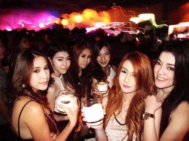 獨家盤點游覽泰國曼谷夜晚必去的酒吧天堂！（附旅行攻略）28 / 作者:123456790 / 帖子ID:496