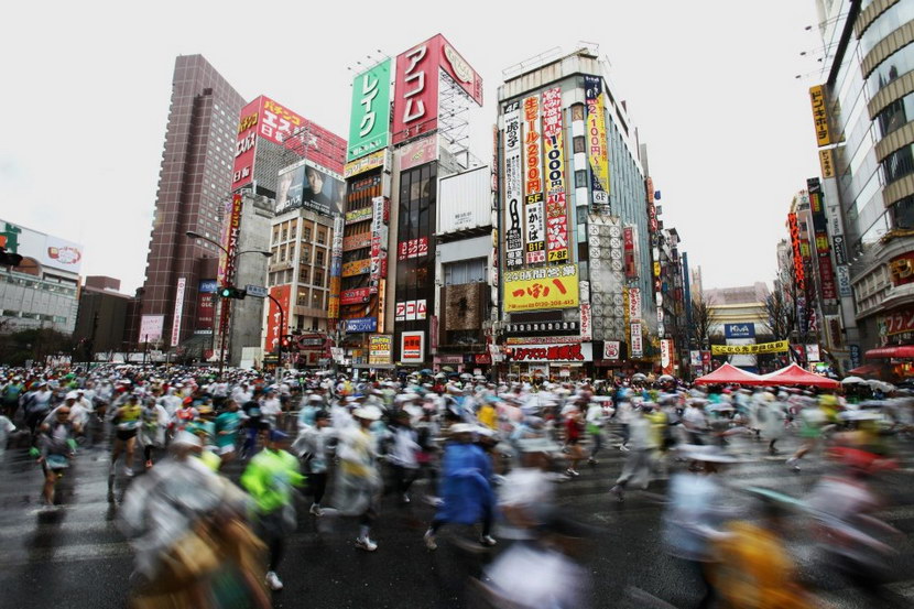 他拍攝日本歌舞伎町長達16年，記錄這個號稱亞洲最大的紅燈區。61 / 作者:123456790 / 帖子ID:585