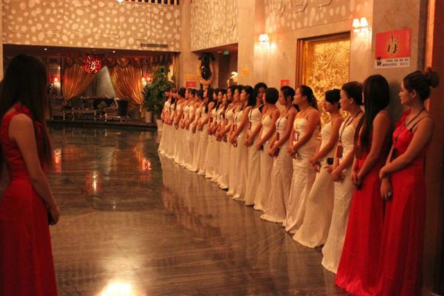 酒店論壇新天地｜禮服店、便服店、制服店工作諮詢與討論區96 / 作者:admin / 帖子ID:772